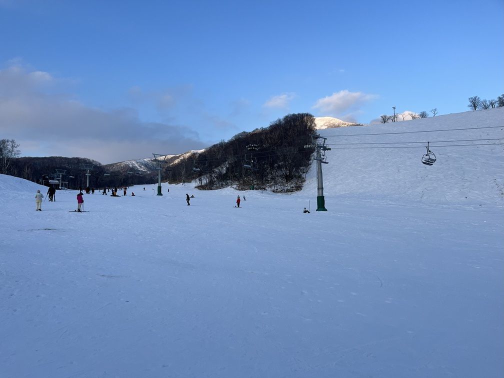 二世古 Annupuri 雪場 - 初級雪道，很寬廣平緩，非常適合初學者
